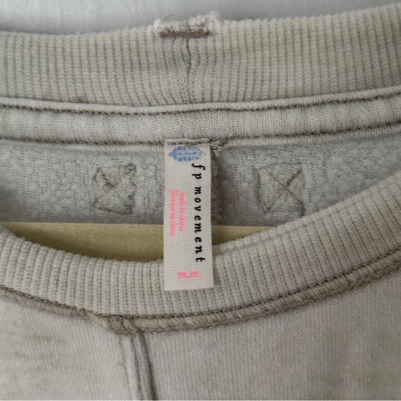 Free People Sweater - Picture 6 of 7